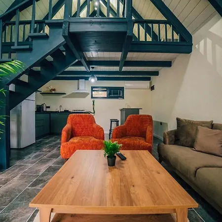 Villa Moonsa Boutique *