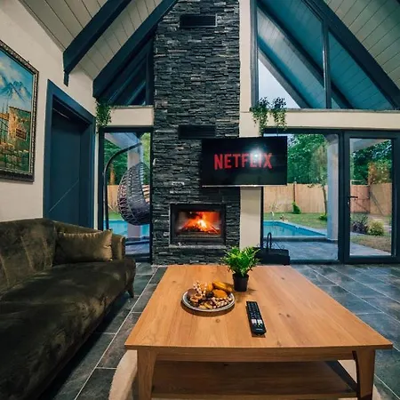 Villa Moonsa Boutique *