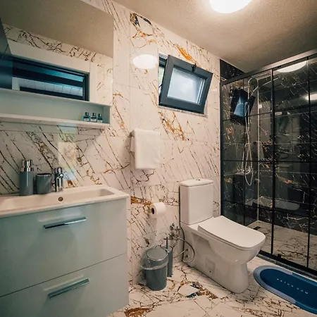 Moonsa Boutique Villa *