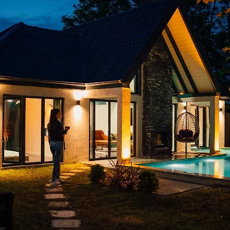 Villa Moonsa Boutique *