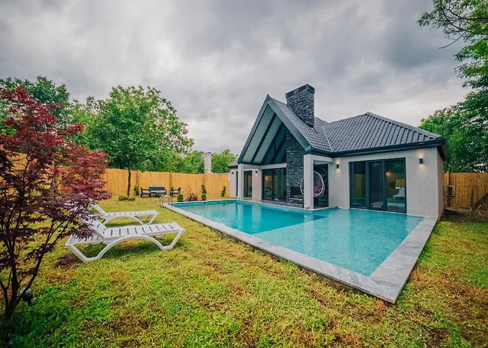 Moonsa Boutique ספנג'ה