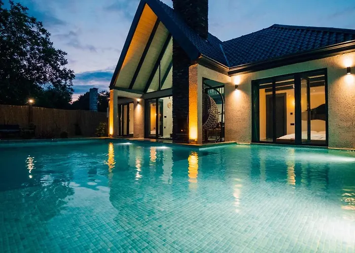 וילה Moonsa Boutique *