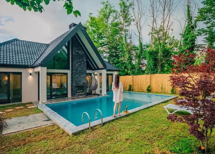 Moonsa Boutique וילה ספנג'ה