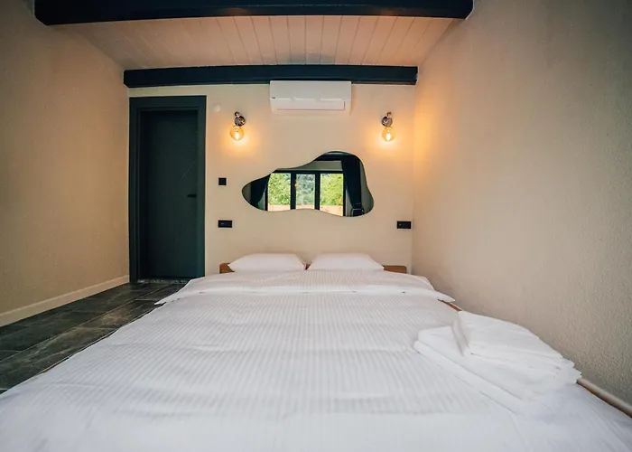 Moonsa Boutique * ספנג'ה