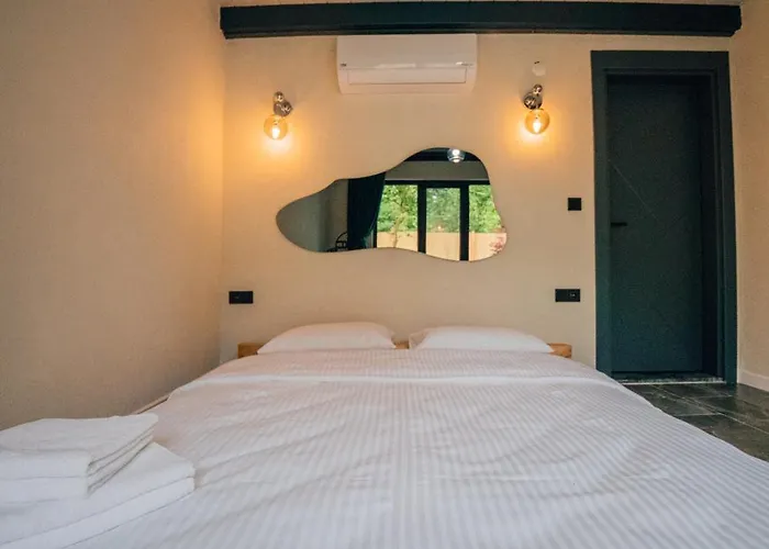 Moonsa Boutique * ספנג'ה